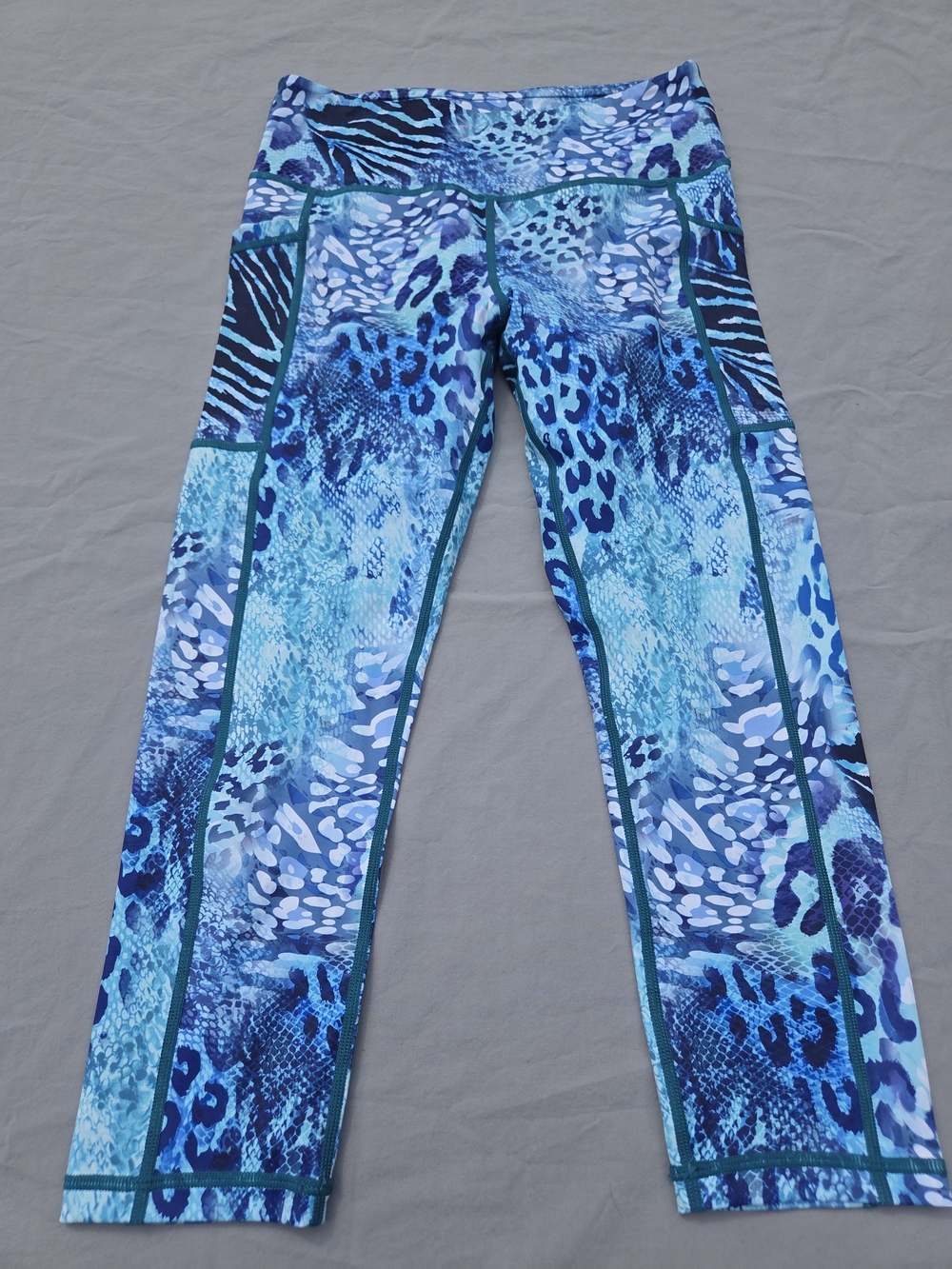 Constantly Varied Gear Wild Thing Capris S EUC